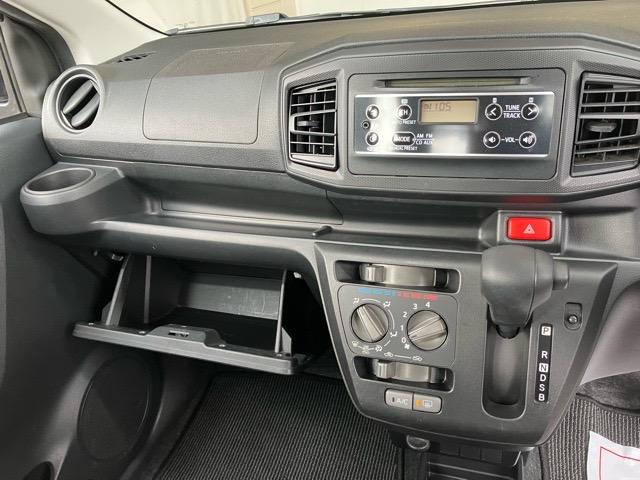 ミライース Ｌ　ＳＡＩＩＩ　ＣＤオーディオ・エコアイドル・コーナーセンサー・オートハイビーム・キーレスエントリー・エアコン・パワーウィンドウ（6枚目）