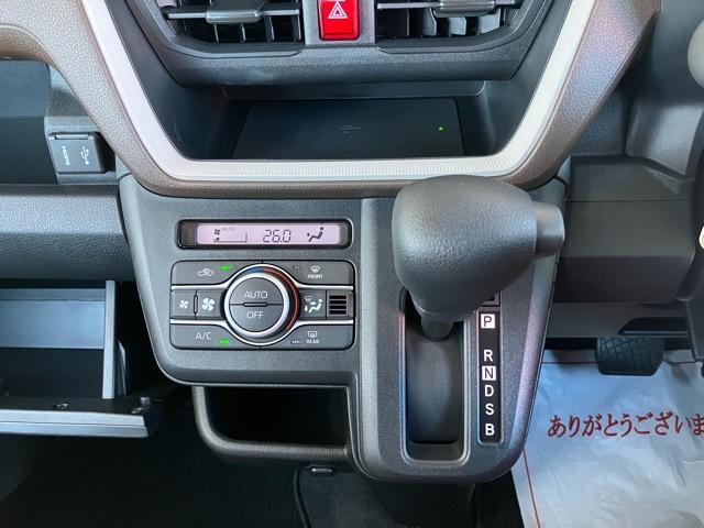 ムーヴ Ｘ　片側電動スライドドア・ディスプレイオーディオ・Ｂｌｕｅｔｏｏｔｈ・パノラマモニター・プッシュボタンスタート・ステアリングスイッチ・オートエアコン・キーフリー・コーナーセンサー・パワーウィンドウ（10枚目）