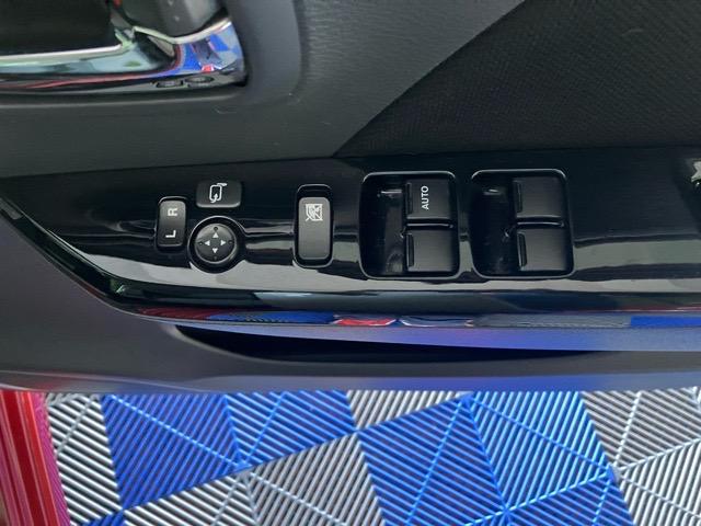 ワゴンＲ ２０周年記念車　バックモニター・アイドリングストップ・ステアリングスイッチ・キーフリーシステム・オートエアコン・アルミホイール・パワーウィンドウ（37枚目）