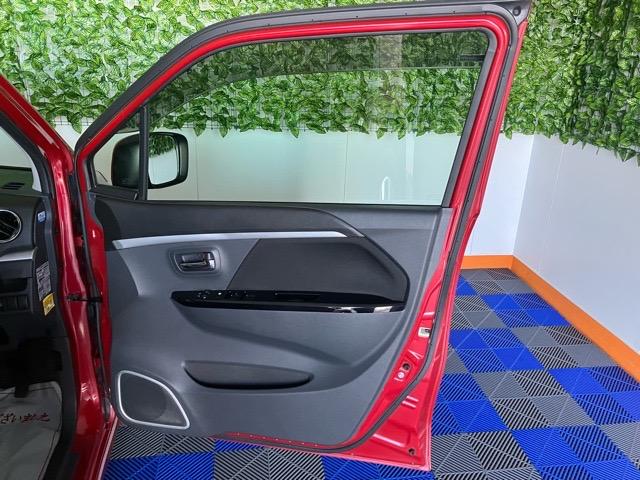 ワゴンＲ ２０周年記念車　バックモニター・アイドリングストップ・ステアリングスイッチ・キーフリーシステム・オートエアコン・アルミホイール・パワーウィンドウ（38枚目）