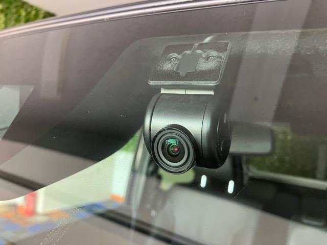 タント カスタムＲＳ　両側電動スライドドア・ＥＴＣ・ドラレコ・コーナーセンサー・プッシュボタンスタート・ステアリングスイッチ・オートエアコン・キーフリー・ベンチシート・パワーウィンドウ（4枚目）