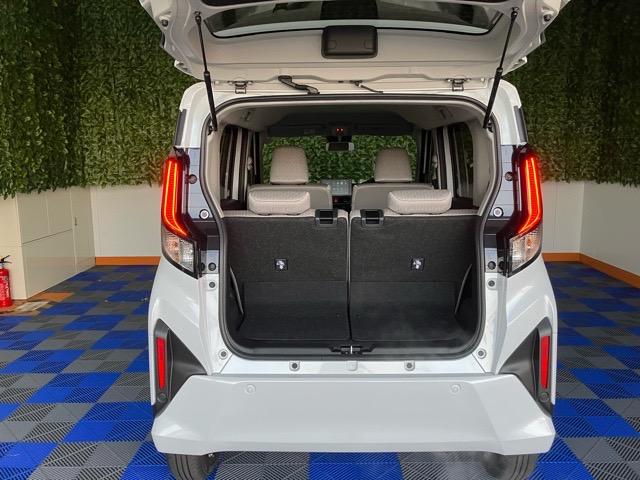 ムーヴ Ｘ　片側電動スライドドア・ディスプレイオーディオ・Ｂｌｕｅｔｏｏｔｈ・パノラマモニター・プッシュボタンスタート・ステアリングスイッチ・オートエアコン・キーフリー・コーナーセンサー・パワーウィンドウ（30枚目）