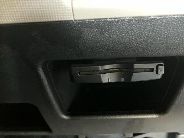 ムーヴキャンバス Ｘリミテッドメイクアップ　ＳＡＩＩ　アウトレット車・現状渡し・両側電動スライドドア・ＥＴＣ・プッシュボタンスタート・ステアリングスイッチ・オートエアコン・キーフリーシステム・ベンチシート・パワーウィンドウ（4枚目）