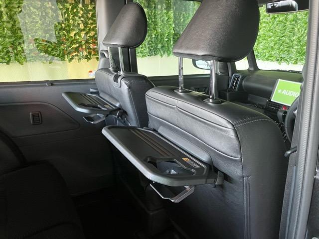 タント カスタムＲＳ　両側電動スライドドア・プッシュボタンスタート・ステアリングスイッチ・オートエアコン・キーフリー・ベンチシート・アルミホイール・パワーウィンドウ（13枚目）