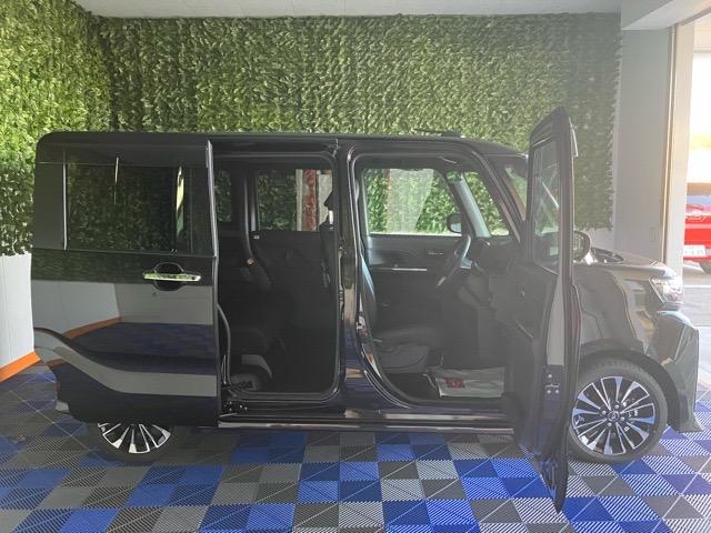 タント カスタムＲＳ　両側電動スライドドア・プッシュボタンスタート・ステアリングスイッチ・オートエアコン・キーフリー・ベンチシート・アルミホイール・パワーウィンドウ（17枚目）