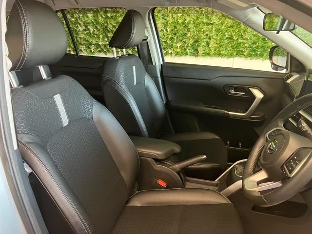 ロッキー プレミアム　ＥＴＣ・ドラレコ・パノラマモニター・プッシュボタンスタート・ステアリングスイッチ・オートエアコン・キーフリー・コーナーセンサー・アルミホイール・シートヒーター・パワーウィンドウ（18枚目）