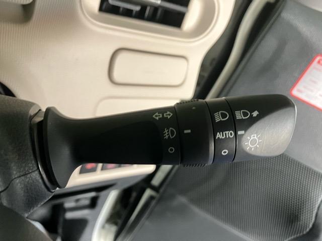 ムーヴキャンバス ＧブラックアクセントＶＳ　ＳＡＩＩＩ　両側電動スライドドア・パノラマモニター・プッシュボタンスタート・ステアリングスイッチ・オートエアコン・キーフリー・オートハイビーム・ベンチシート・運転席シートヒーター・パワーウィンドウ（11枚目）