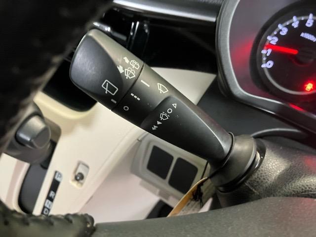 ムーヴ ＸリミテッドＩＩ　ＳＡＩＩＩ　バックモニター・プッシュボタンスタート・ステアリングスイッチ・オートエアコン・キーフリーシステム・オートハイビーム・アルミホイール・運転席シートヒーター・パワーウィンドウ（13枚目）
