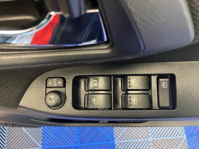 ムーヴ ＸリミテッドＩＩ　ＳＡＩＩＩ　バックモニター・ドラレコ・プッシュボタンスタート・ステアリングスイッチ・オートエアコン・キーフリーシステム・オートハイビーム・アルミホイール・運転席シートヒーター・パワーウィンドウ（11枚目）