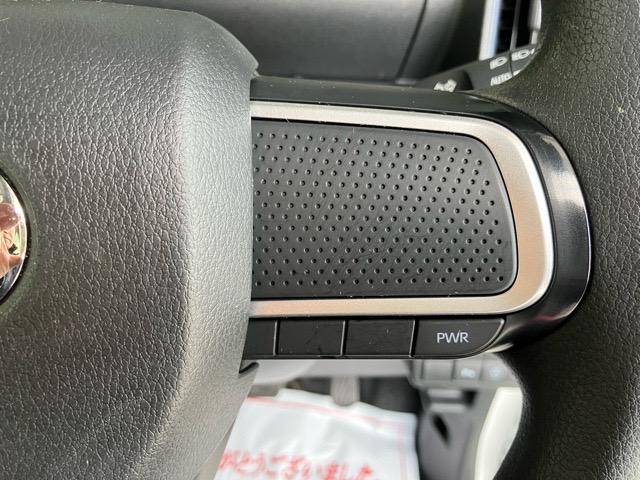 タント Ｘ　片側電動スライドドア・コーナーセンサー・プッシュボタンスタート・ステアリングスイッチ・オートエアコン・キーフリー・ベンチシート・シートヒーター・パワーウィンドウ（8枚目）