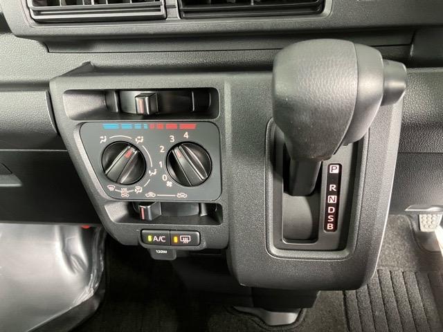 ハイゼットカーゴ ＤＸ　２ＷＤ・ＣＶＴ車・衝突回避・ＡＭ／ＦＭラジオ・両側スライドドア・エコアイドル・コーナーセンサー・エアコン（10枚目）
