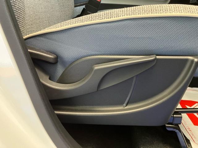 ムーヴキャンバス ストライプスＧ　両側電動スライドドア・プッシュボタンスタート・ステアリングスイッチ・オートエアコン・キーフリー・コーナーセンサー・ベンチシート・シートヒーター・パワーウィンドウ（37枚目）