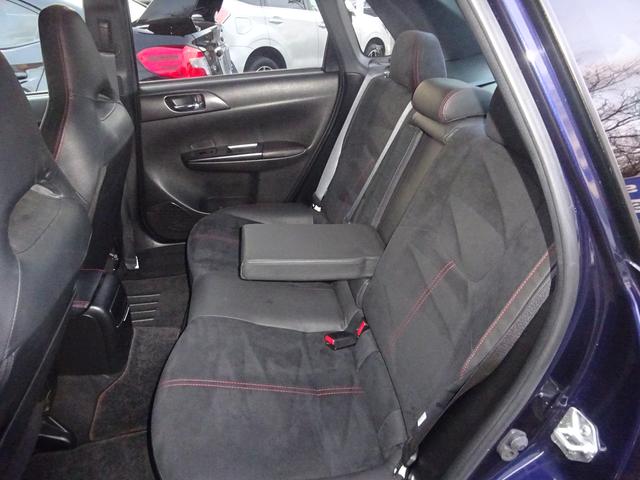 WRX STi 6MT 「EJ20」型水平対向エンジン(17枚目)