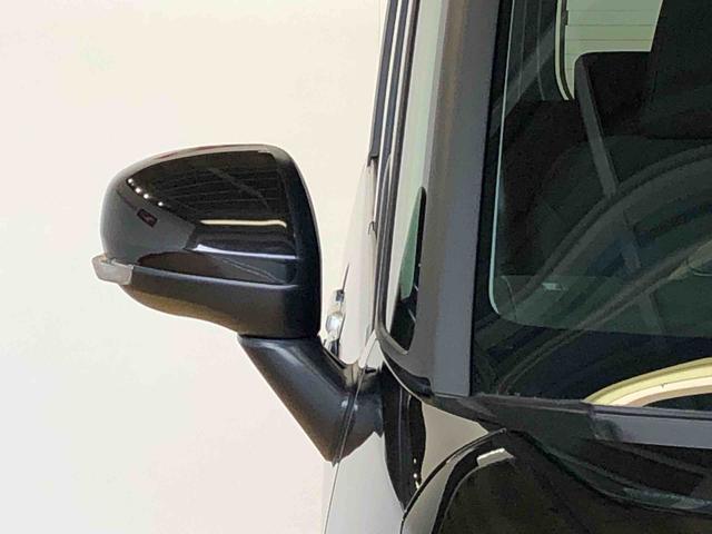 便利な電動格納ミラー付きです
