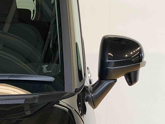 便利な電動格納ミラー付きです
