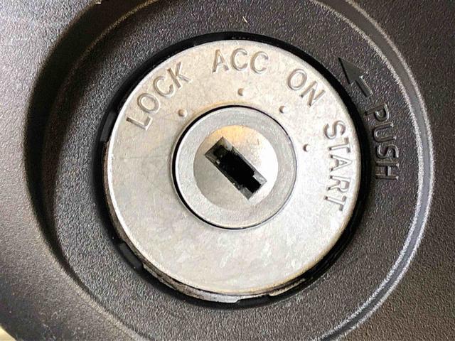 ハイゼットトラック スタンダード 農用スペシャル 4WD マニュアルエアコン パワステ オートライト 作業灯 リヤ4枚リーフスプリング スーパーデフロック ラジオデッキ 衝突被害軽減システム 横滑り防止機能 アイドリングストップ ABS(35枚目)