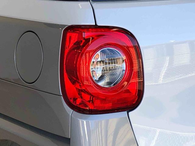 ムーヴキャンバス ストライプスＧターボ　２ＷＤ　ターボ　　両側電動スライドドア　オートライト　衝突被害軽減システム　横滑り防止機能　プッシュスタート　スマートキー　オートエアコン　電動格納ドアミラー　アイドリングストップ　ＡＢＳ　新品ナビ（32枚目）