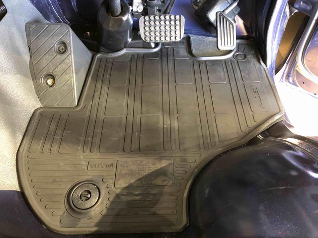 ハイゼットトラック スタンダード　４ＷＤ　マニュアルエアコン　パワステ　タイミングチェーン　ラジオデッキ　手動ドアミラー　手動ウィンドウ（37枚目）