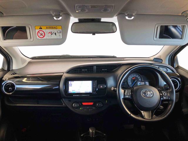 ヴィッツ ハイブリッドU 2WD 衝突被害軽減システム 横滑り防止機能 シートヒーター オートライト プッシュスタート スマートキー オートエアコン パワステ パワーウインドウ 電動格納ドアミラー ABS(17枚目)