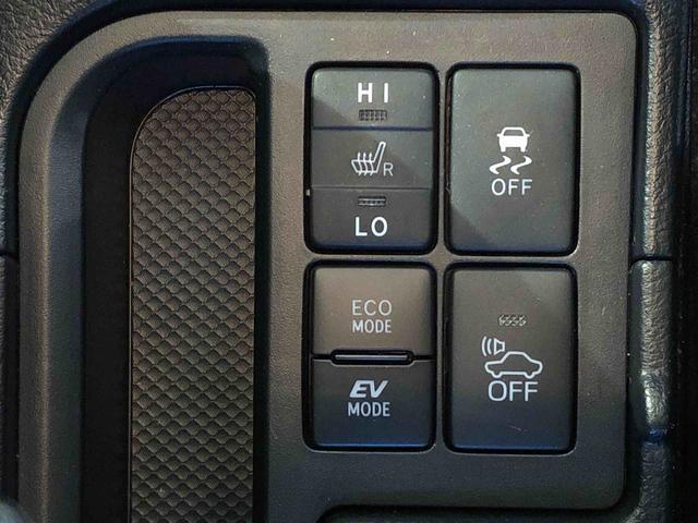 ヴィッツ ハイブリッドU 2WD 衝突被害軽減システム 横滑り防止機能 シートヒーター オートライト プッシュスタート スマートキー オートエアコン パワステ パワーウインドウ 電動格納ドアミラー ABS(36枚目)