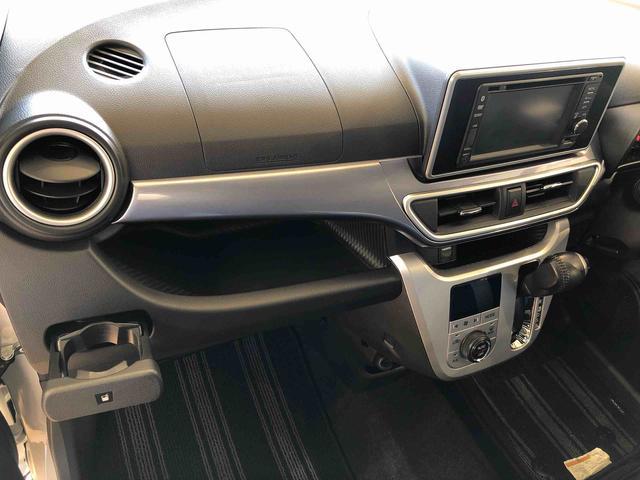 よく使うものが手を伸ばせばすぐ届く、機能面で充実した収納。