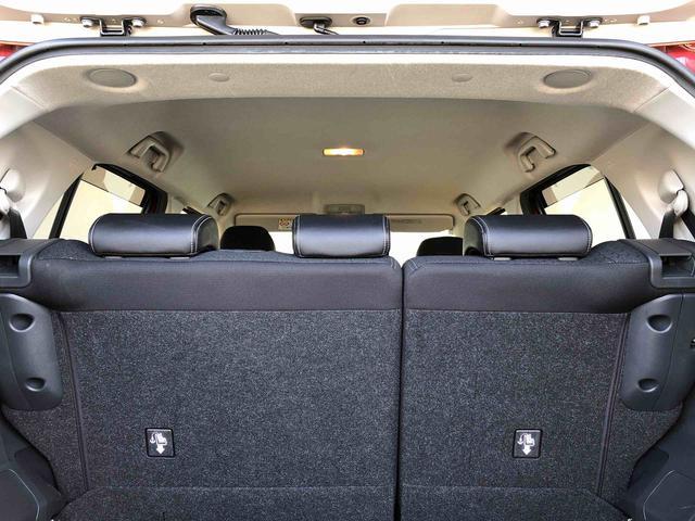 ロッキー プレミアム　４ＷＤ　ターボ　衝突被害軽減システム　横滑り防止機能　シートヒーター　オートライト　オートエアコン　プッシュスタート　スマートキー　アイドリングストップ　電動格納ドアミラー　ＡＢＳ（14枚目）