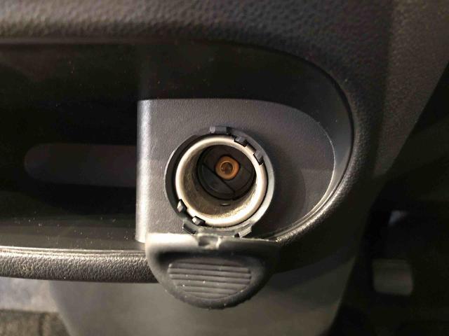 タント カスタムＸ　トップエディションＶＳ　ＳＡＩＩＩ　４ＷＤ　シートヒーター　両側電動スライドドア　アイドリングストップ　プッシュスタート　スマートキー　衝突被害軽減システム　横滑り防止機能　オートライト　オートエアコン　ＡＢＳ（42枚目）