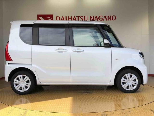 タント Xスペシャル 4WD シートヒーター 両側スライドドア アイドリングストップ プッシュスタート スマートキー 衝突被害軽減システム 横滑り防止機能 オートライト オートエアコン ABS(6枚目)