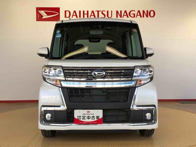タント カスタムＸ　トップエディションＶＳ　ＳＡＩＩＩ　４ＷＤ　両側電動スライドドア　アイドリングストップ　プッシュスタート　スマートキー　衝突被害軽減システム　横滑り防止機能　オートライト　オートエアコン　電動格納ドアミラー　ＡＢＳ（4枚目）