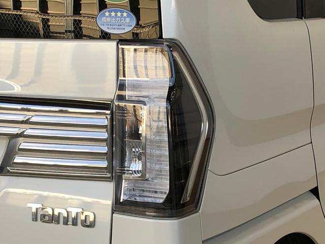 タント カスタムＸ　トップエディションＶＳ　ＳＡＩＩＩ　４ＷＤ　両側電動スライドドア　アイドリングストップ　プッシュスタート　スマートキー　衝突被害軽減システム　横滑り防止機能　オートライト　オートエアコン　電動格納ドアミラー　ＡＢＳ（31枚目）