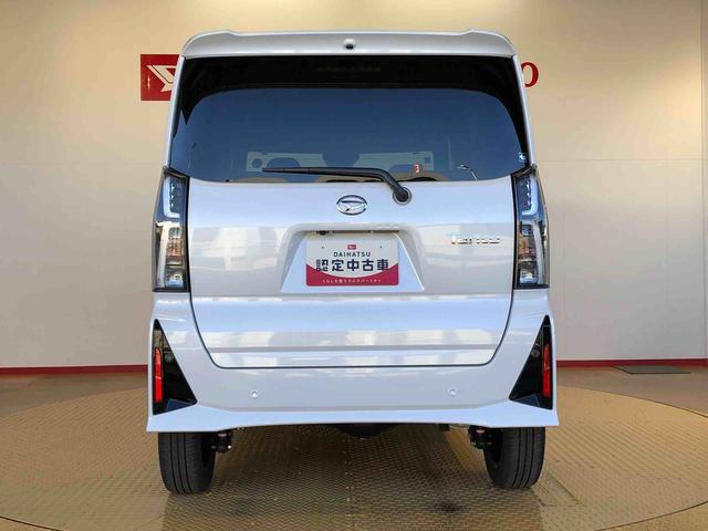 タント カスタムＲＳ　４ＷＤ　ターボ　シートヒーター　両側電動スライドドア　アイドリングストップ　プッシュスタート　スマートキー　衝突被害軽減システム　横滑り防止機能　オートライト　オートエアコン　ＡＢＳ（5枚目）