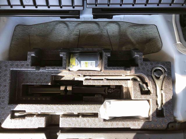 タント カスタムＲＳセレクション　４ＷＤ　ターボ　シートヒーター　両側電動スライドドア　アイドリングストップ　プッシュスタート　スマートキー　衝突被害軽減システム　横滑り防止機能　オートライト　オートエアコン　ＡＢＳ（43枚目）