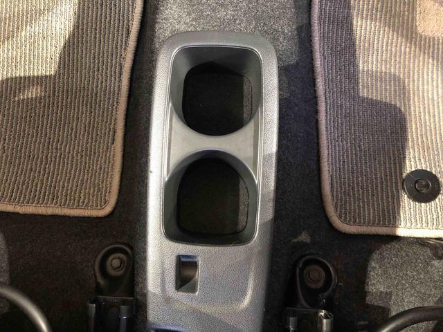 �֗��ȃh�����N�z���_�[���t���Ă��܂��B