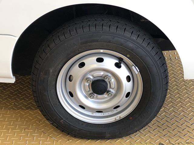 ハイゼットトラック ＥＸＴ　４ＷＤ　キーレスエントリー　パワードアロック　パワーウィンドウ　手動ドアミラー　マニュアルエアコン　パワステ　フォグランプ　ＣＤステレオ　作業灯　ＡＢＳ（21枚目）