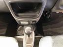 5速ミッションのマニュアル車になります。