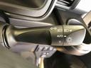 ☆オートライト機能☆車外の明るさに応じて自動的でヘッドランプを点灯および消灯します。夕暮れ時やトンネルなどで便利です!