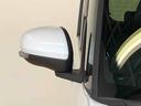 便利な電動格納ミラー付きです