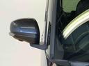 便利な電動格納ミラー付きです