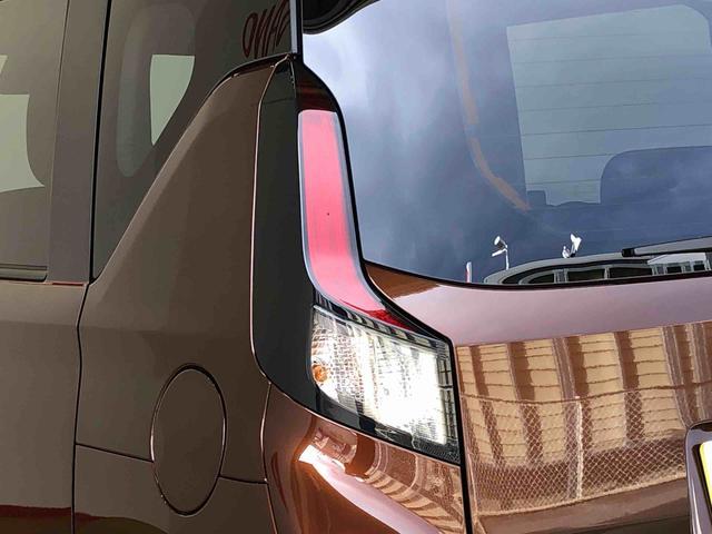 ムーヴ Ｇ　４ＷＤ　片側電動スライドドア　アイドリングストップ　プッシュスタート　スマートキー　衝突被害軽減システム　横滑り防止機能　オートライト　フォグランプ　オートエアコン　ＡＢＳ（32枚目）