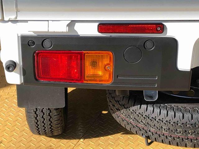 ハイゼットトラック スタンダード　４ＷＤ　マニュアルエアコン　パワステ　タイミングチェーン　ラジオデッキ　手動ドアミラー　手動ウィンドウ　衝突被害軽減システム　横滑り防止機能　アイドリングストップ　ＡＢＳ（32枚目）