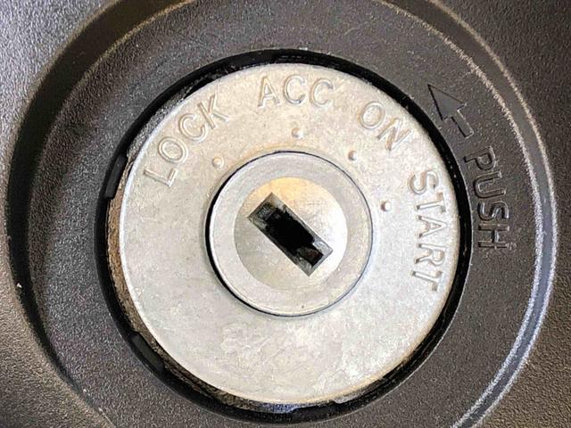 ハイゼットトラック スタンダード　４ＷＤ　マニュアルエアコン　パワステ　タイミングチェーン　ラジオデッキ　手動ドアミラー　手動ウィンドウ　衝突被害軽減システム　横滑り防止機能　アイドリングストップ　ＡＢＳ（35枚目）