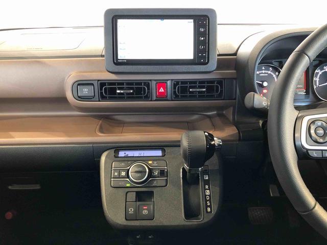 ムーヴキャンバス セオリーＧターボ　４ＷＤ　ターボ　　両側電動スライドドア　オートライト　衝突被害軽減システム　横滑り防止機能　シートヒーター　プッシュスタート　スマートキー　オートエアコン　アイドリングストップ　ＡＢＳ　新品ナビ（18枚目）