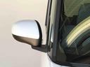 便利な電動格納ドアミラー付きです。