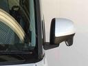 便利な電動格納ドアミラー付きです。