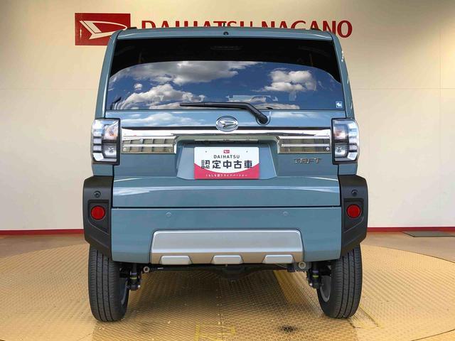 タフト Ｇターボ　クロムベンチャー　４ＷＤ　ターボ　スカイルーフ　　プッシュスタート　スマートキー　オートライト　　電動パーキングブレーキ　衝突被害軽減システム　横滑り防止機能　シートヒーター　ＡＢＳ　新品ナビ　ドラレコ　ＥＴＣ付（5枚目）