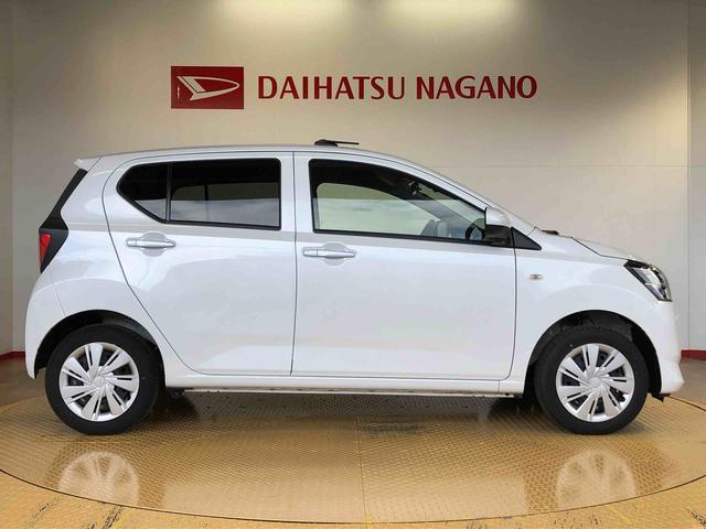 ミライース Ｘ　ＳＡＩＩＩ　４ＷＤ　アイドリングストップ　キーレスエントリー　衝突被害軽減システム　横滑り防止機能　電動格納ドアミラー　オートライト　マニュアルエアコン　パワステ　パワーウインドウ　ＡＢＳ（6枚目）