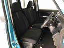 運転席の座面高さを調整できるシートリフターが付いています。