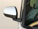 便利な電動格納ドアミラー付きです。