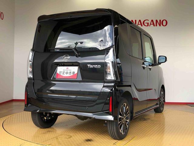 タント カスタムRS 4WD ターボ シートヒーター 両側電動スライドドア アイドリングストップ プッシュスタート スマートキー 衝突被害軽減システム 横滑り防止機能 オートライト オートエアコン ABS(10枚目)