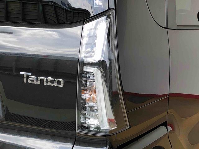 タント カスタムRS 4WD ターボ シートヒーター 両側電動スライドドア アイドリングストップ プッシュスタート スマートキー 衝突被害軽減システム 横滑り防止機能 オートライト オートエアコン ABS(31枚目)